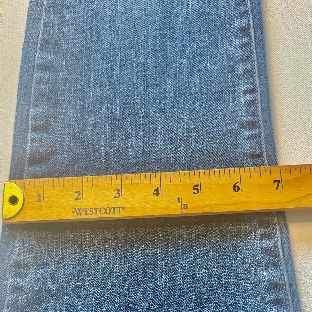 EUC Women's Banana Republic Slim Boot Cut Jean Short 26/2 (L) - Picture 4 of 8